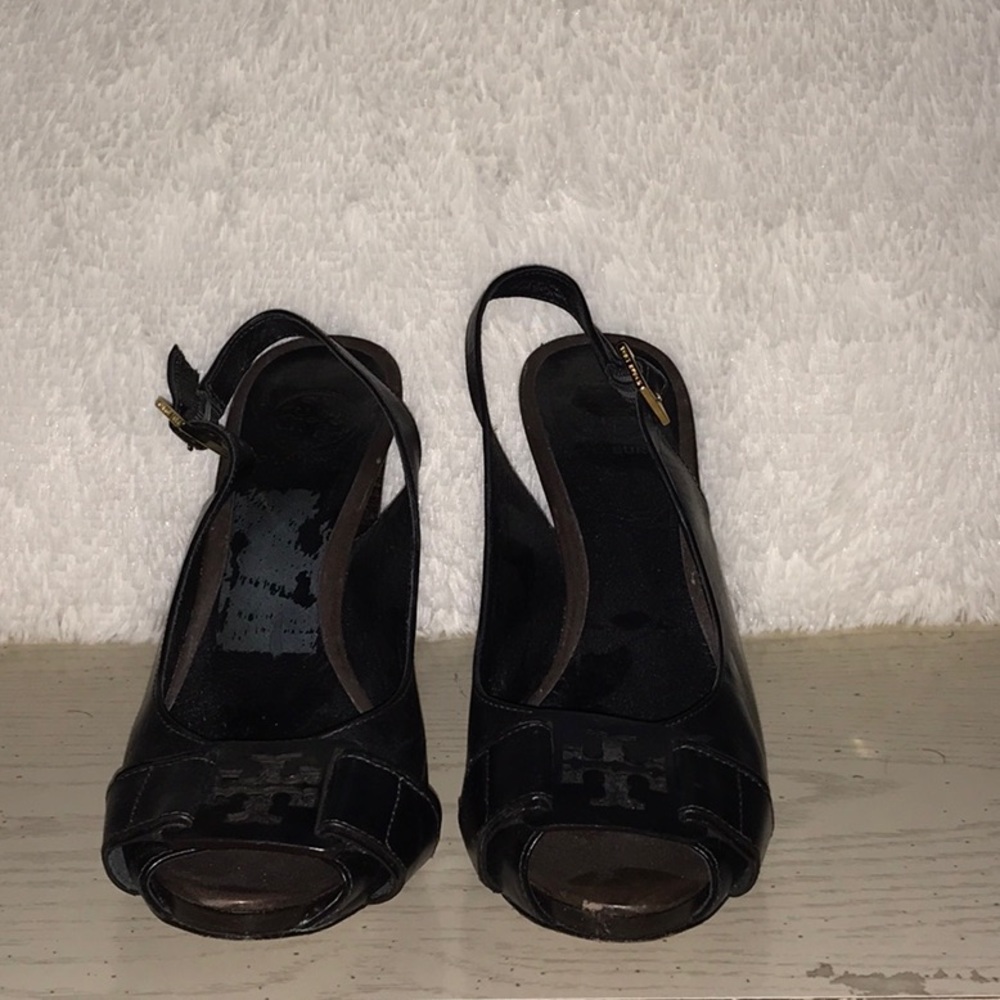 Tory Burch Brown leather slingbacks. 8.5B